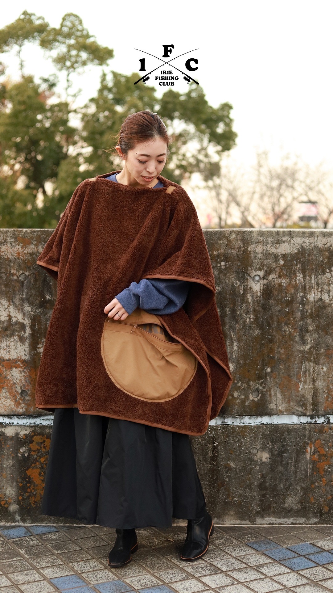 NEW ITEM】×grn outdoor -TEXT LOGO 60/40 CUSHION BLANKET
